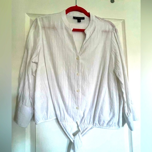NYC Tops - NYC. Med 100% cotton white tie up